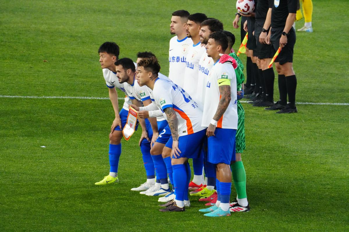 河南队5:2逆转武汉队 拉莫斯教练战术调整助力胜利